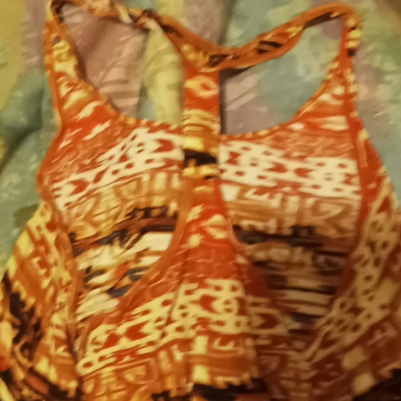 Tank - Picture 2 of 2